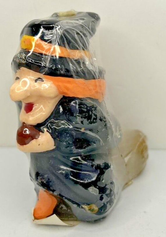 Vintage halloween witch on broom candle new in pa… - image 1