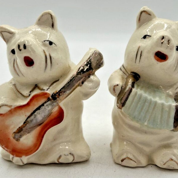 Vintage Retro Salt and Pepper Shakers Porcelain Musical Pigs U260/11