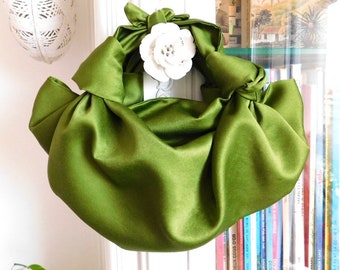 KLEINE grüne Satin Furoshiki Knoten Handtasche / kleine Handtasche / handgemachte Tasche