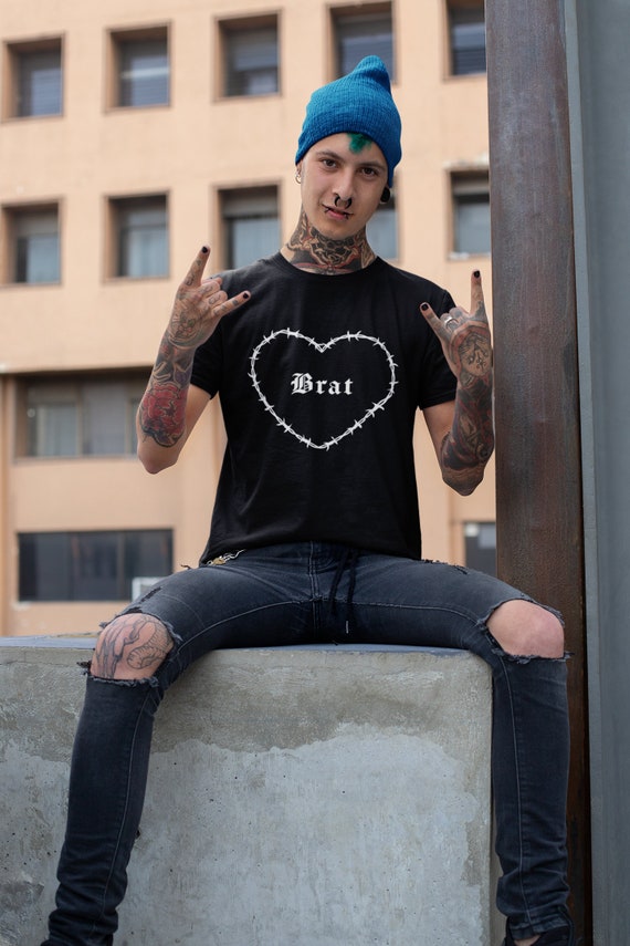 Barbed Wire Heart Shirt Brat Shirt 90s Tshirt Soft Grunge Clothing Aesthetic Clothing Tumblr Shirt Punk Shirt Edgy Top Gothic Etsy UK