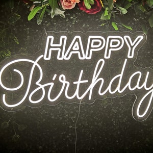 Alles Gute zum Geburtstag Neonlicht, Alles Gute zum Geburtstag Neon Schild, Wohnkultur Wanddekoration, Benutzerdefinierte Name Neon Schild, personalisiertes Geschenk für Baby, Geburtstagsgeschenk