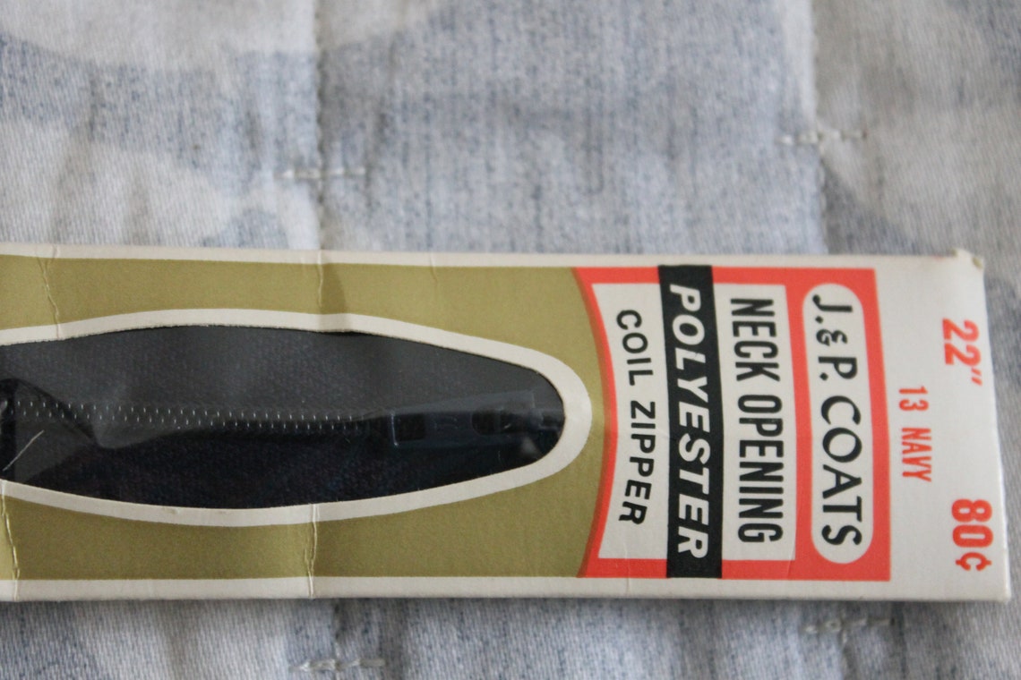 Lot of 8 vintage zippers 3 loose and 5 still in packages Etsy