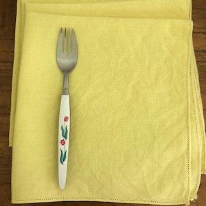 set of 4 vintage linen napkins