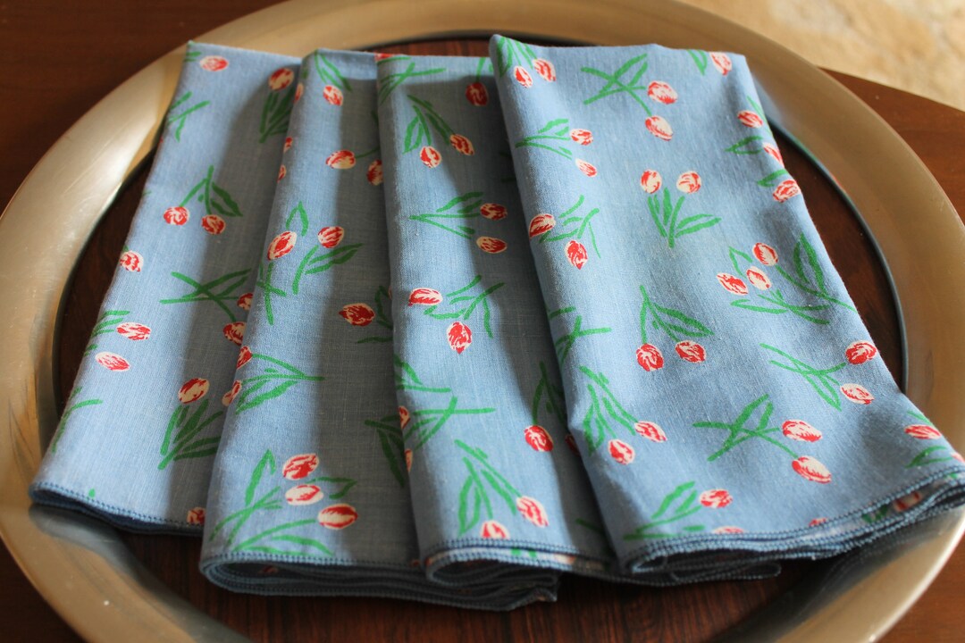 Set of 4 Vintage Blue Fabric Napkins With Red Tulips Etsy