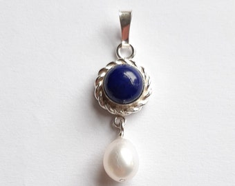 Silver pendant with lapis lazuli and white pearl