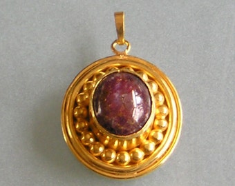 Pendentif Vintage En Plaqué Or Avec Rubis - Très Fin Et Brillant, Comme Neuf