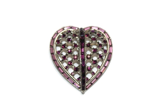 Trifari Heart Purple Rhinestone Pin Brooch 1950's