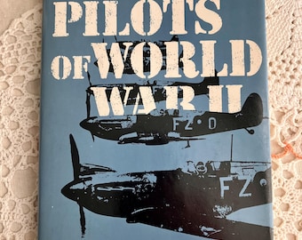 1976 Fighter Pilots of World War II by Robert Jackson