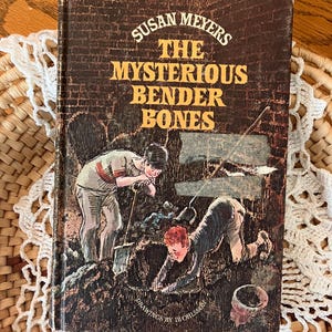 The Mysterious Bender Bones, 1970: Vintage Children&#39;s Chapter Book