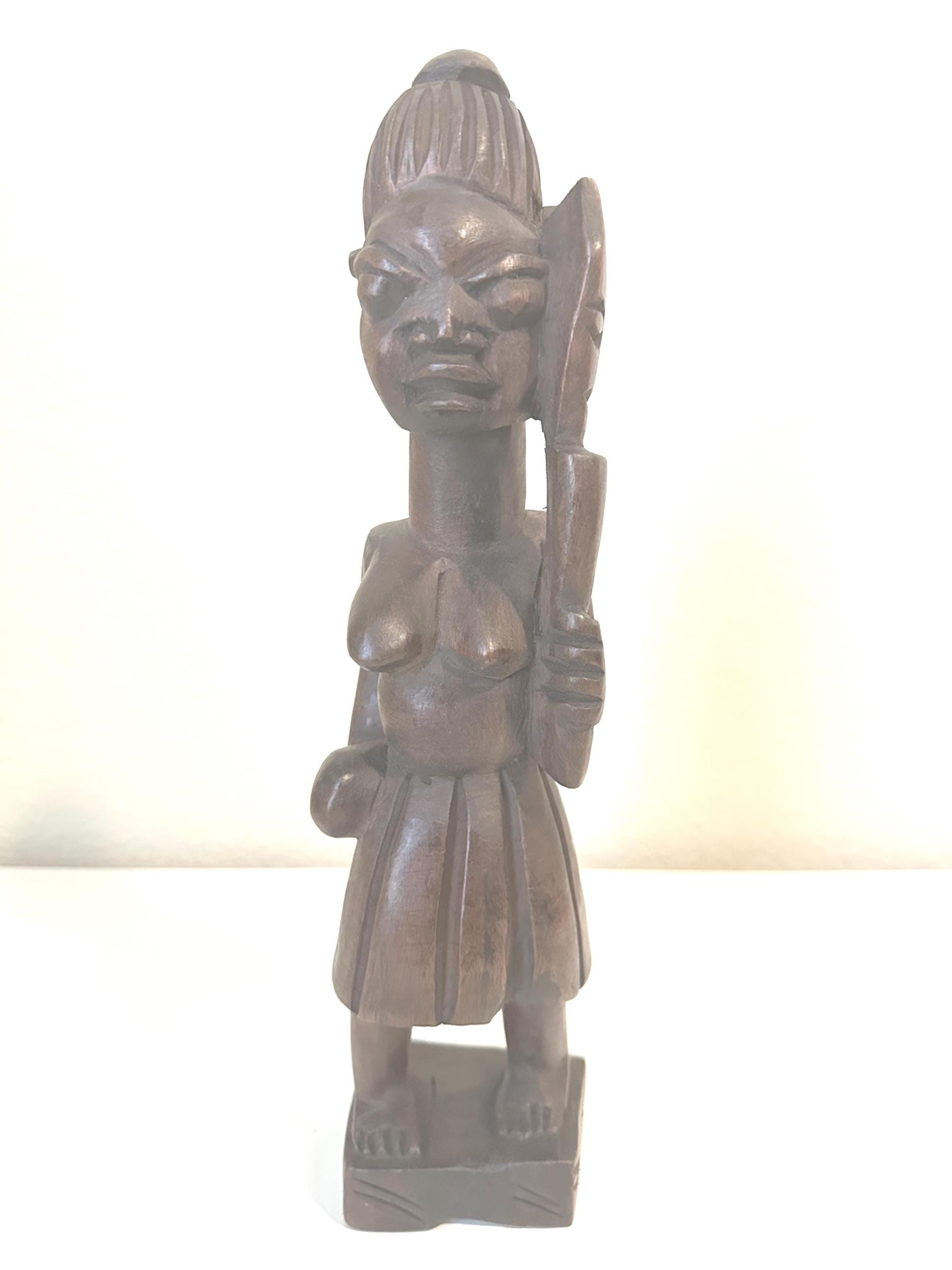Oya. Oyá or Oiá; Yàńsàn-án or Yansã; and Iansá or Iansã in Latin