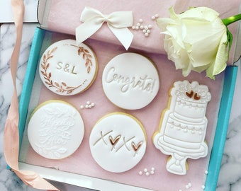 Engagement biscuits, wedding biscuits, engagement cookies, engagement gift, wedding favours