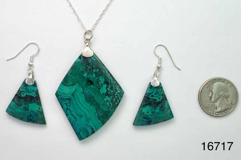 sets with Earrings and matching pendant Malachite Ray Mine collection
