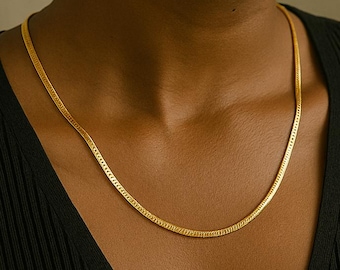 Chic Minimal Herringbone Necklace • 925 Sterling Silver Blade Chain