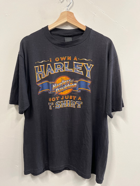 Vintage Harley Davidson 3D-Emblem Tee - image 1