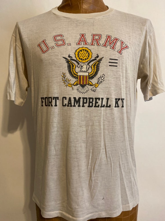 Vintage U.S Army Fort Campbell KY tee