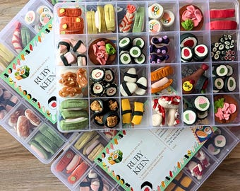 Kit de cabujón para caja bento de sushi, piezas de sushi esculpidas a mano, comida en miniatura de arcilla polimérica, suministros para hacer joyas
