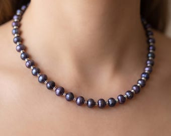 Collar de cuentas con perlas de patata azul grisáceas, collar de perlas de una sola hebra, joyería moderna azul de estilo artesanal.