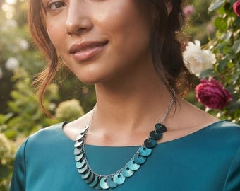 Collar de cadena color turquesa y plata, collar de cadena con cuentas, joyería informal, joyería artesanal llamativa para mujer.