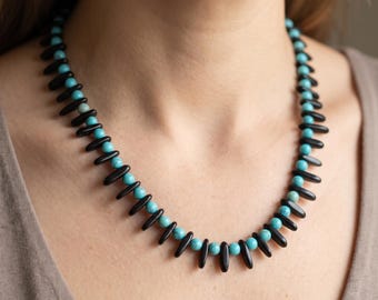 Collar con cuentas de piedra en forma de punta, collar de una sola hebra con cuentas de piedra, joyería artesanal azul claro.