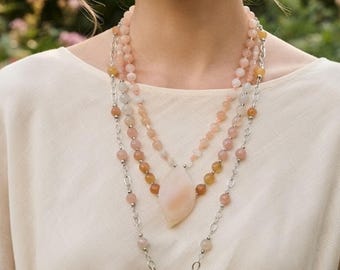 Collar llamativo de capas con piedra rosa / Collar de cuentas de piedra semipreciosa / Joyería de aventurina / Joyería boho artesanal / 68,5 cm