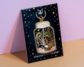 HARD ENAMEL KEYCHAIN | Venus Flytrap