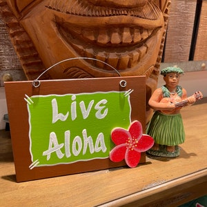 Live Aloha Wood Sign, Hawaii Theme Wall Art Decor, Handmade Tropical ...