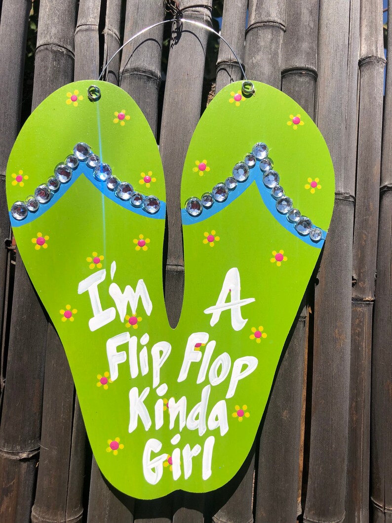 I’m A Flip Flop Kinda Girl Door Hanger| Hand Painted Flip Flop Sign ...