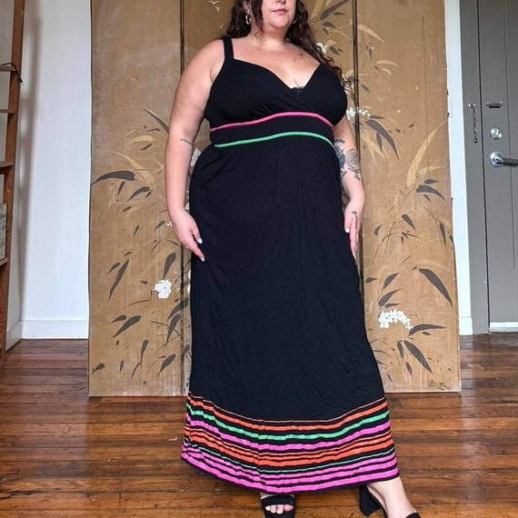 2000s Cacique Intimates Black Maxi Faux Wrap. Pink Gr… Gem