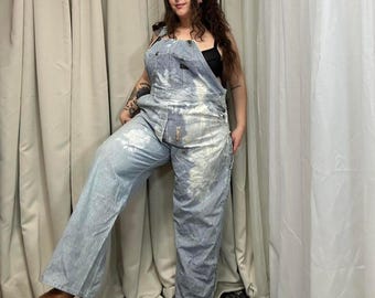 1950s Ash Kosh B'gosh Hickory Striped Overalls. FAIR condition AS IS. Marks stains throughout. Rust marks. Bleach stains. Etc. Sold as is.