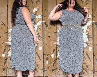 1990s Rabbit Rabbit Rabbit Designs Grey Leafy Slinky Dress. Polyester Nylon Spandex. Tag size 16. Fits up to 2X 3X