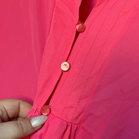 1970s Pink Maxi Robe. Three buttons at the top. E… - image 3