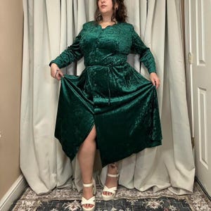 emerald green velvet dress plus size Emerald Green Green Dress Size 18 Plus Emerald Green Velvet Underwired Cross Dress Plus Size PLT USA