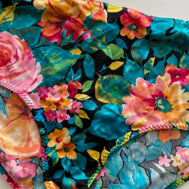 1970s B Risque Swimwear. Floral Swim Bottoms. Tag Size 10. - Etsy