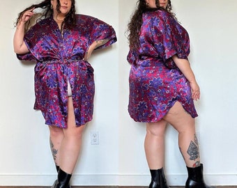 1990s Intimate Pleasures Pink and Purple Paisley Button Up Satin Midi Dress Nightie. 100 Polyester. Tag 26/28.  3X 4X