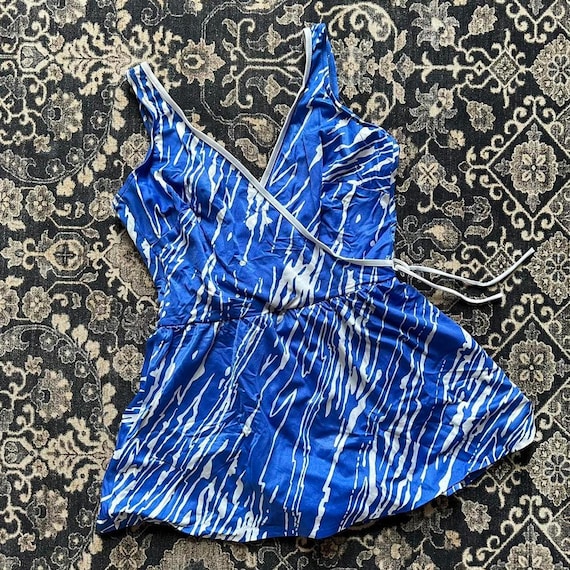 Blue Vintage Swim Dresses Vintage Robby Len Swim Dress: Blue White Plus Size Swimsuit Blue Vintage Swim Dresses Vintage Robby Len Swim Dress: Blue White Plus Size Swimsuit