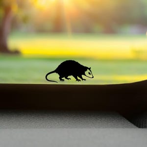 Mini-Opossum-Vinylaufkleber – Auto-/LKW-Aufkleber mit kleinem Opossum-Osterei