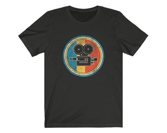 Director Filmmaker T-Shirt - Vintage Unpaid Movie Critic Gift - Unisex Tee Shirt