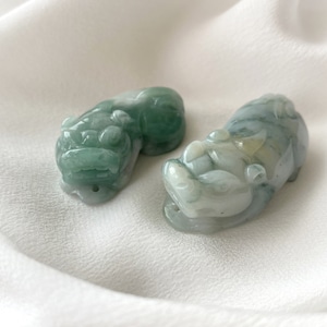 Paar natürliche burmesische Jadeit Pixiu Anhänger, echte Jadeit Jade Pixiu Anhänger, Set mit 2 Jadeit Pixiu Carving, geschnitzter Edelstein