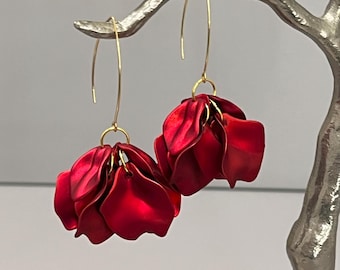 Red leaf drop earrings, red petal dangle earrings, statement chic earrings, bridal earrings, boho earrings, floral earrings, gift for her