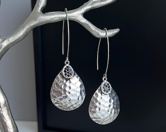 Silver Statement Earrings, Hammered Teardrop Dangle Earrings, Long Silver Earrings, Black Crystal Earrings, Modern Jewelry