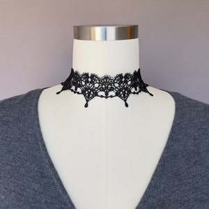 Black French Lace Choker: Gothic Victorian Necklace