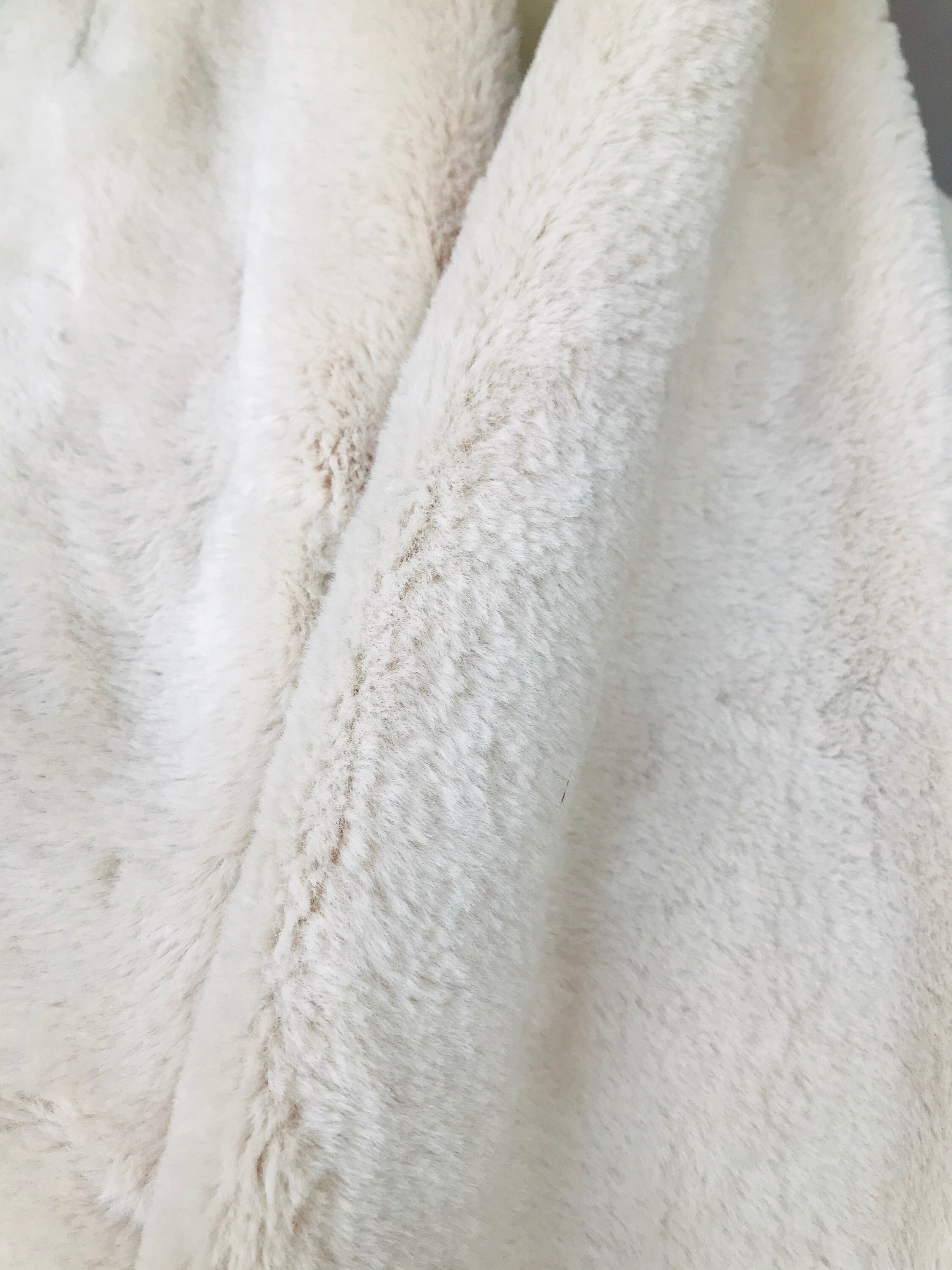 Cream Faux Fur Scarf: Soft Cozy Winter Wrap - Etsy