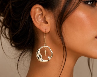 Gold Moon Face Earrings, Celestial Dangle Earrings, Star and Crystal Earrings, Statement Earrings, Moon Jewelry, Space Earrings Gift for Her