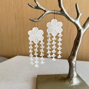 White flower drop earrings, statement earrings, white lace earrings, elegant earrings, gift for her, textile earrings, lightweight earrings