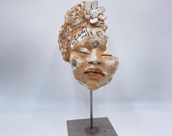 masker, beautiful mess, masker met tekst, masker van klei