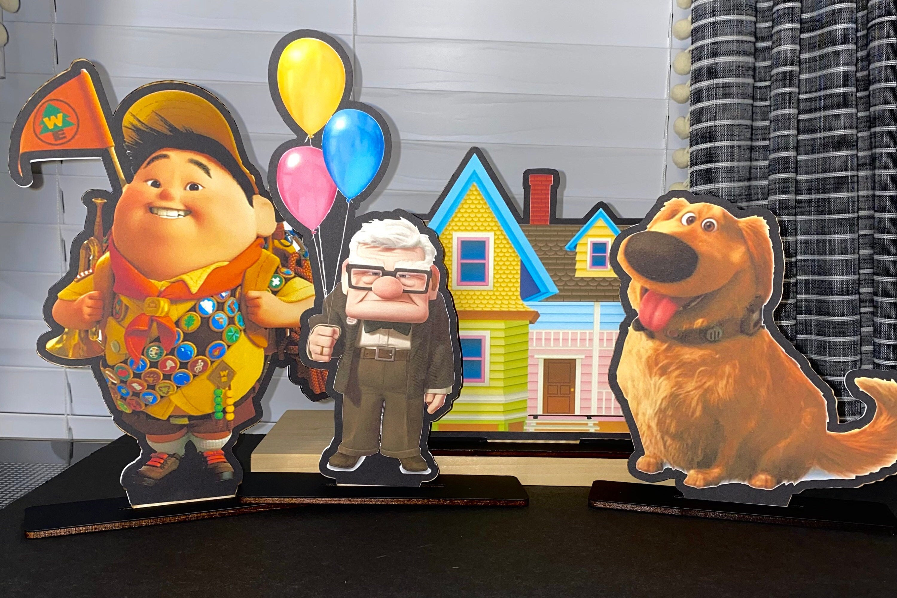 Up centerpieces, up party, carl, russell,ellie, dug, kevin,up birthday, up decorations, theme, house, balloons