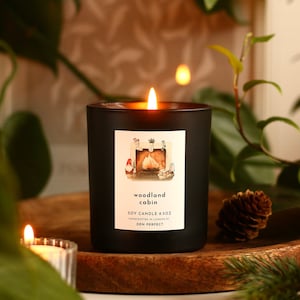 WOODLAND CABIN Soja-Kerze Festliches Geschenk für Sie Weihnachtsgeschenk Kamin Kerze Urlaub Dekor Kerze Geschenk-Box