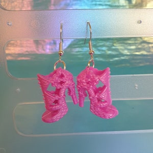 Barbie Jibbitz for Crocs Barbie Girl Princess and the Pauper Pink Charms  Cute Croc Charms 
