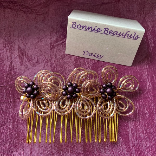 Daisy Wired Beaded Haircomb