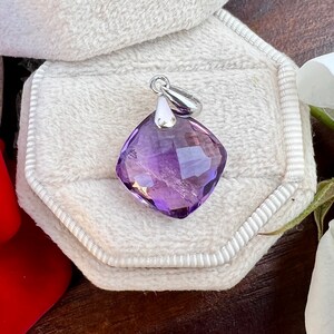 Piedra 5 Colgante de Amatista Natural Collar de Amatista Joyería de Amatista Colgante de Piedras Preciosas Cojín Corte Amatista Facetado Cojín de Amatista Facetado